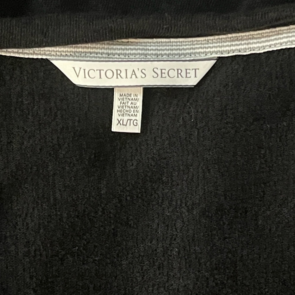 NWOT Victoria's Secret Black Pull Over Hoodie - Picture 9 of 10